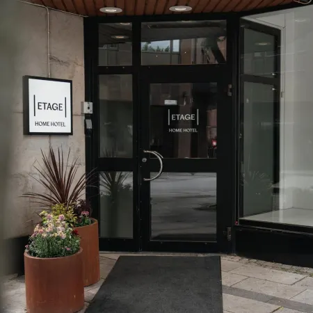 Home Hotel Etage Отели в г. Вестерос