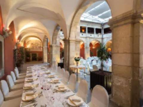 依贊特魯希略酒店 特魯希略酒店