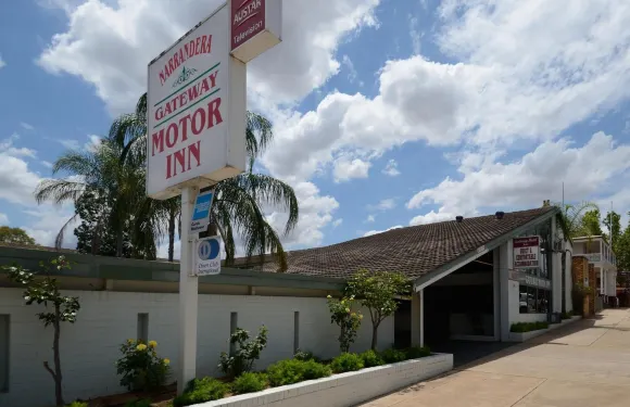 蓋特威汽車旅館