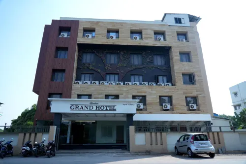 Lumbinis Grand Hotel Hotels in Gulbarga