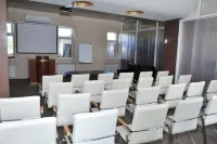 Malikon Park Hotel Hotels in Taganrog