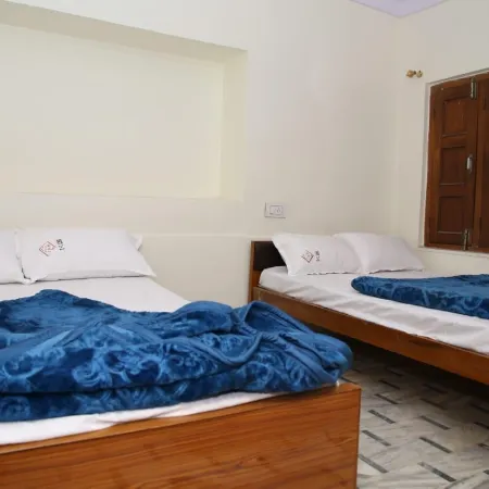 Hotel Yash Paradise 6 Min Distance from Dargah