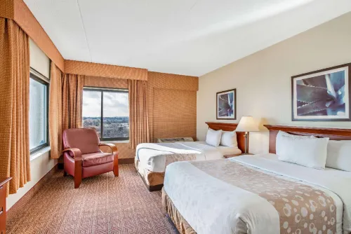 La Quinta Inn & Suites by Wyndham New Haven Hotels in West Haven