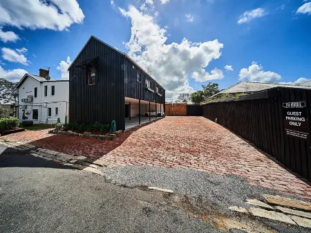 The Bronte Boutique Hotel Отели в г. Морпет