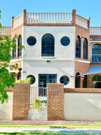 Albury Paddlesteamer Motel Отели рядом с достопримечательностью «Albury Town Hall»