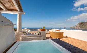 Therasia Resort Sea and Spa - the Leading Hotels of the World