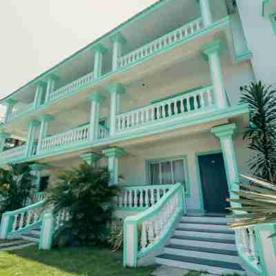 D7 la Serene Hotel Exterior