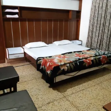 Jewel Hotel Отели в г. Патханкот