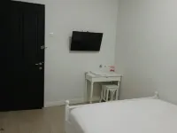 Homestay Harmonie Cepu Hotels in Cepu