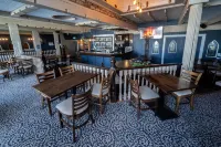 Inn on the Coast - พร้อมอาหารเช้า