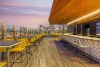 Cambria Hotels Boston Downtown - Seaport