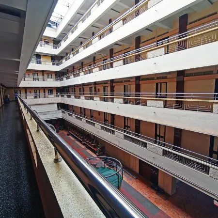 Hotel Sanman Deluxe