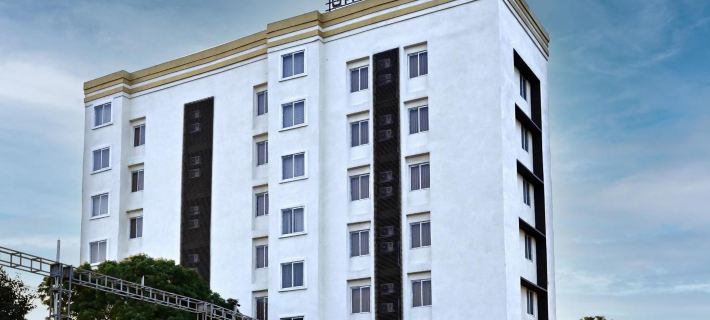 Hotel Sks Grand Palace-Vrindāvan マトゥラーのホテル