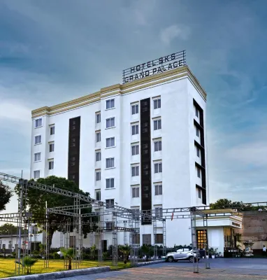 Hotel Sks Grand Palace-Vrindāvan - 3つ星