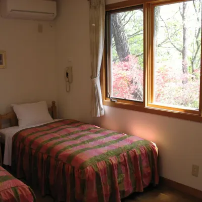 B&Bペンション Second House Plus Hotels near Kirifuri Waterfall