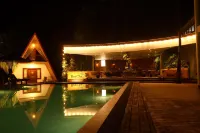 Reecha Kurinji Resort - Pools