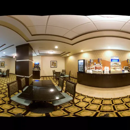 Holiday Inn Express & Suites NEWPORT SOUTH by IHG