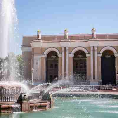 Crowne Plaza TASHKENT by IHG Hotel Exterior