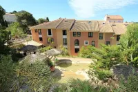 Hotel Residence les Medes Hotels near Plage d'Argent
