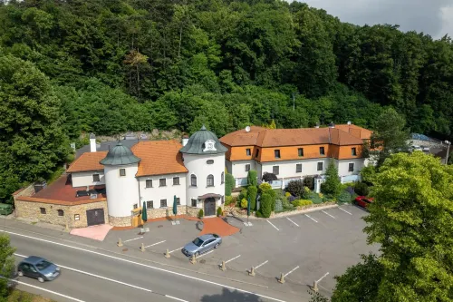 Hotel Zámeček Pod Hradem Starý Jičín 111 Hotels in Valasske Mezirici