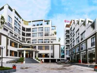 Dragon Sea Hotel Sam Son Hotels near Quảng Trường Biển Sầm Sơn