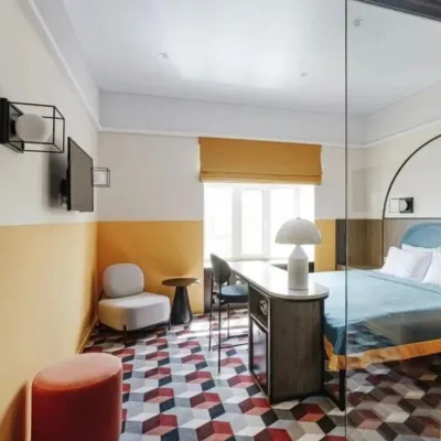Mini-Otel Sketch