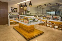 Bliss Luxury Hotel - sarapan
