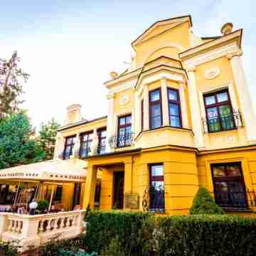 Parkhotel Brno Hotel Exterior