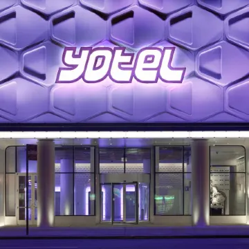 Yotel New York Times Square Отели рядом с достопримечательностью «Парк «Хай-Лайн»»