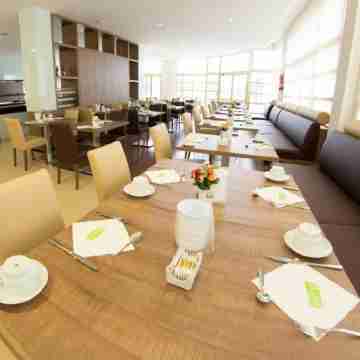 Club Simó Dining/Meeting Rooms