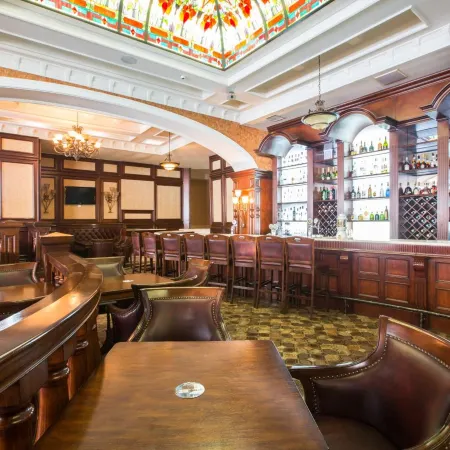 Bishrelt Hotel Отели рядом с достопримечательностью «Музей изобразительного искусства имени Дзанабадзара»