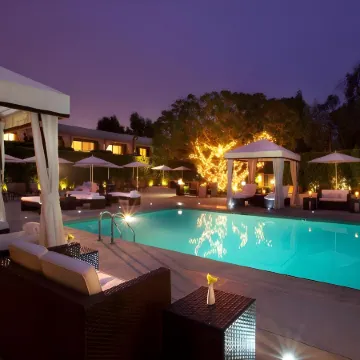Luxe Sunset Boulevard Hotel Отели рядом с достопримечательностью «Вествуд»
