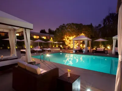 럭스 선셋 불러바드 호텔 UCLA Meteorite Gallery 주변 호텔