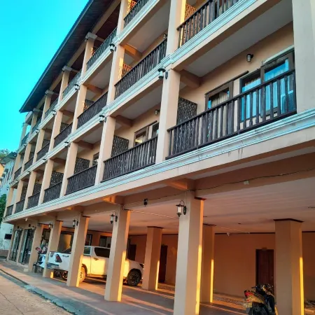 Riverside Houayxay Hotel