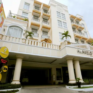 Amarelo Hotel Solo