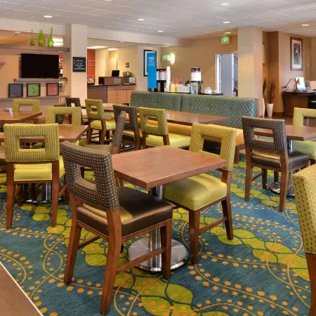 Hampton Inn Portland East