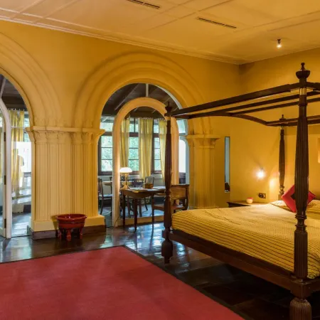 Old Harbour Hotel Отели рядом с достопримечательностью «Площадь Васко-да-Гама»