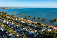 Nrma Bowen Beachfront Holiday Park - parking