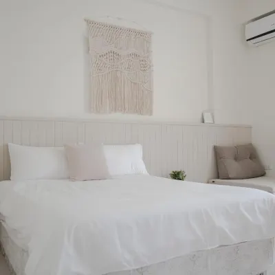 Cozy Green Guesthouse Hotels near Chulu Ranch