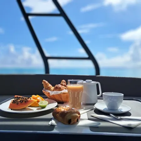 Moorea Island Beach Hotel