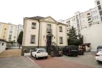 海軍上將別墅酒店 - 停車場