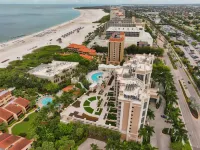 Marco Beach Ocean Suites - Swimmingpools