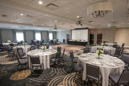 voco THE CLAIR CINCINNATI DOWNTOWN by IHG