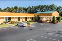 Baymont by Wyndham Walterboro Hotels in Colleton County