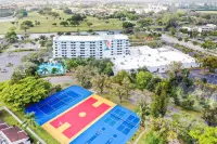 Chateau Mar Golf Resort, Trademark Collection by Wyndham Hotels in Tamarac