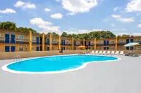 Days Inn by Wyndham Shelby Hotels in Shelby