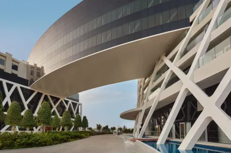 The Abu Dhabi Edition Отели рядом с достопримечательностью «Khalifa University Extension»