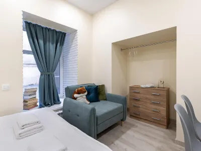 Apartpage of Marat (Apartpage of Marat) Hotel in zona Museo letterario memoriale Fëdor Michajlovič Dostoevskij