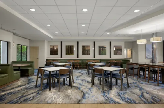 Fairfield Inn & Suites Moscow