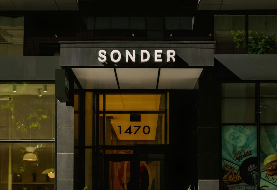 소너 바이 메리어트 본보이 메종뇌브 아파트먼트 다운타운의 세련된 내부 모습